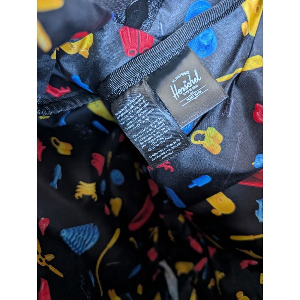 NWT Herschel Supply Co LEGO Classic XL Backpack Black Scavenger Hunt Bricks - Picture 12 of 14